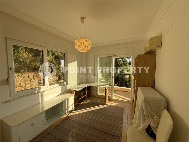 Просторный дуплекс 160 м² с видом на море-id-8967-фото-6