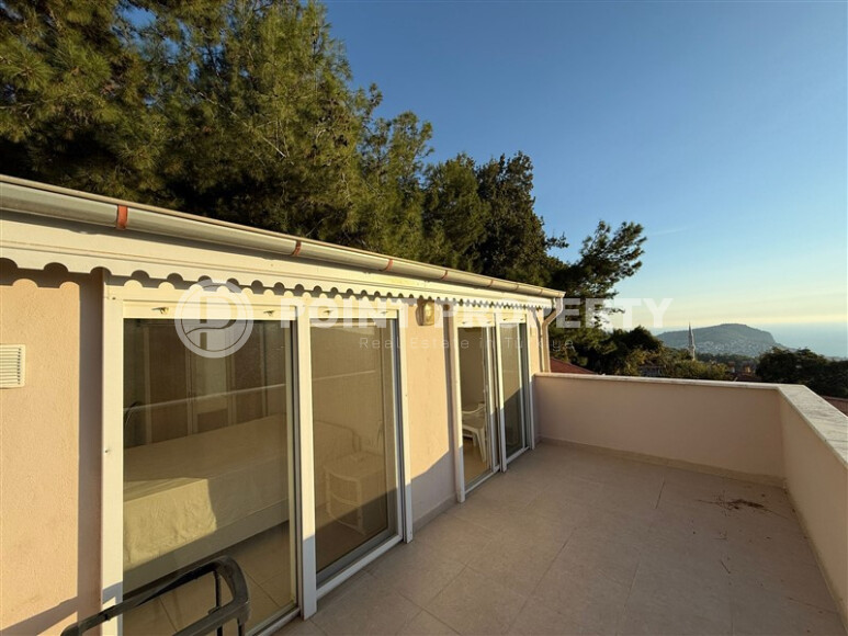 Просторный дуплекс 160 м² с видом на море-id-8967-фото-13