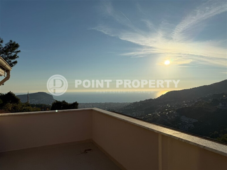 Просторный дуплекс 160 м² с видом на море-id-8967-фото-14