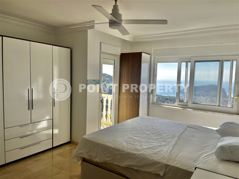 Villa 185 m² with sea views and a plot of 400 m², Bektas-id-8969-photo-10