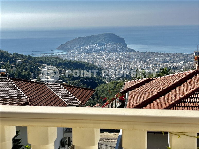 Villa 185 m² with sea views and a plot of 400 m², Bektas-id-8969-photo-17