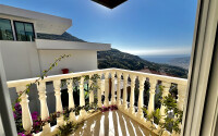 Villa 185 m² with sea views and a plot of 400 m², Bektas-id-8969-photo-18