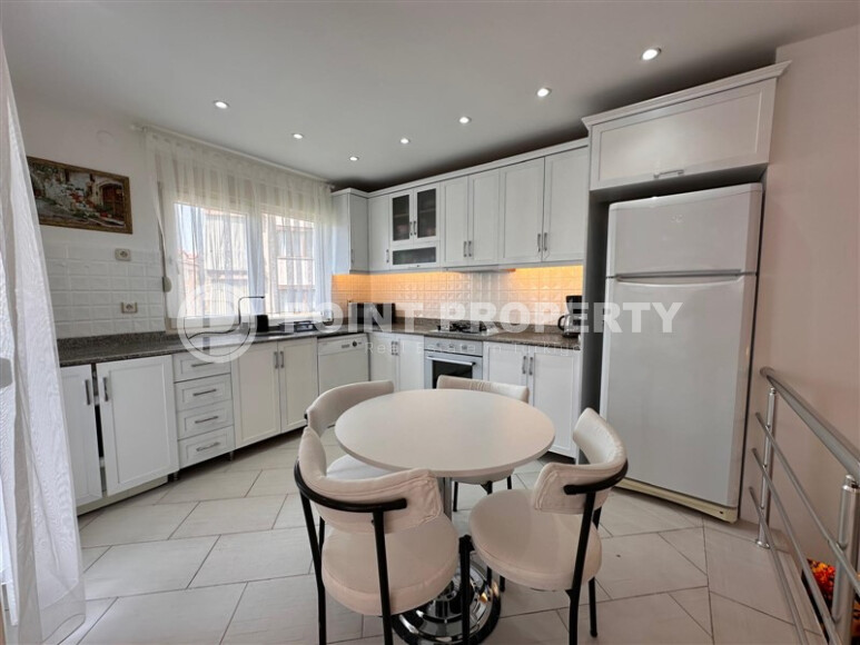 Двухуровневая квартира 2+1 в районе Джикджилли-id-8968-фото-4