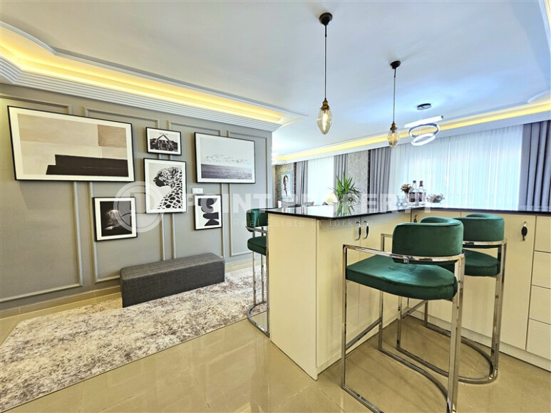 Двухуровневая квартира с хорошим ремонтом и современным дизайном на 4-м этаже с мансардой в 900 метрах от моря-id-4816-фото-7