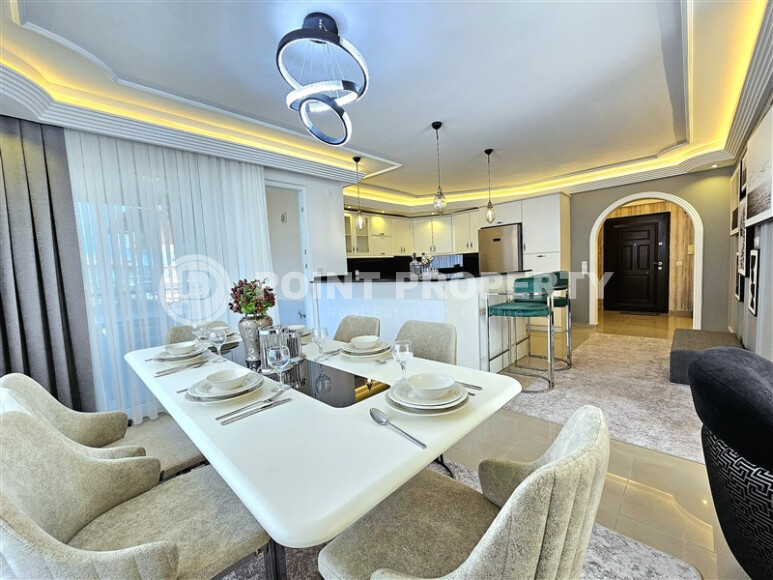 Двухуровневая квартира с хорошим ремонтом и современным дизайном на 4-м этаже с мансардой в 900 метрах от моря-id-4816-фото-8