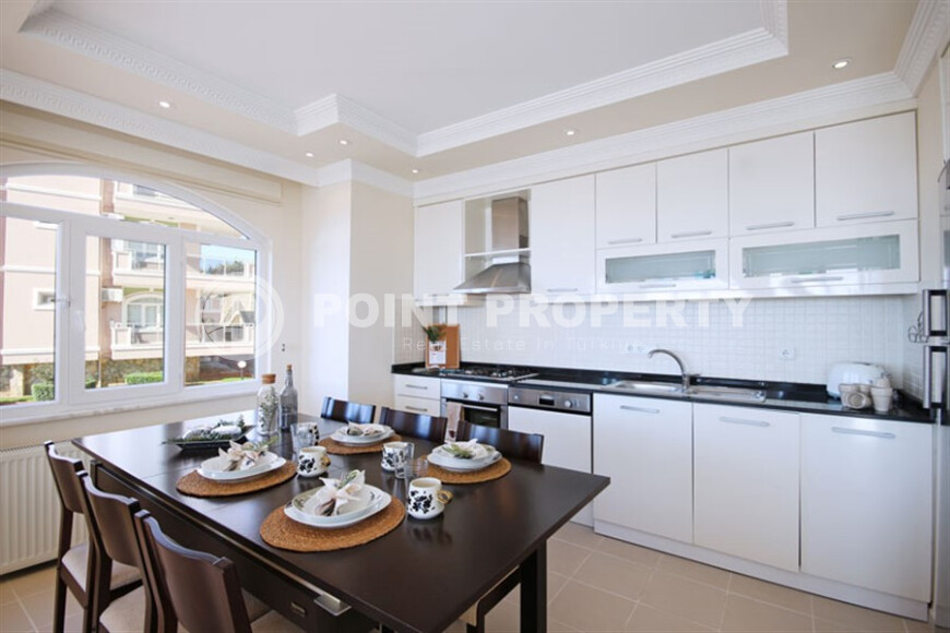 Квартира 135 м² с видом на море в районе Демирташ-id-8989-фото-4