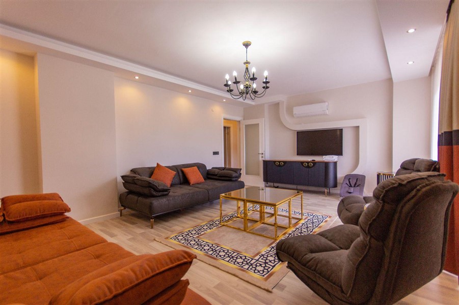 Просторная квартира 145 м² в Махмутларе, с отдельной кухней-id-8992-фото-2