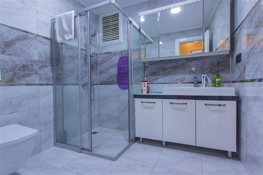 Просторная квартира 145 м² в Махмутларе, с отдельной кухней-id-8992-фото-13