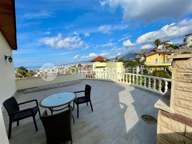 Elegant 280 m² Villa with Sea View in Kargicak-id-9002-photo-14