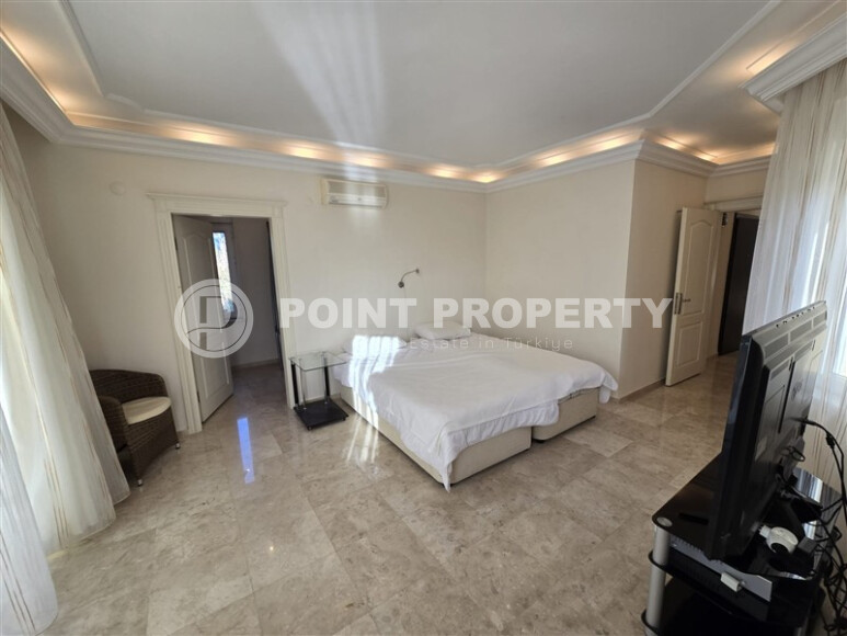 Просторное жилье: квартира 135 м² в районе Демирташ-id-9015-фото-21