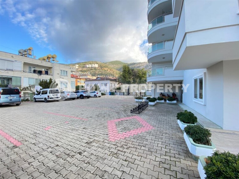 Spacious apartment 115 m² in the center of Alanya with sea view and residence permit-id-9052-photo-13