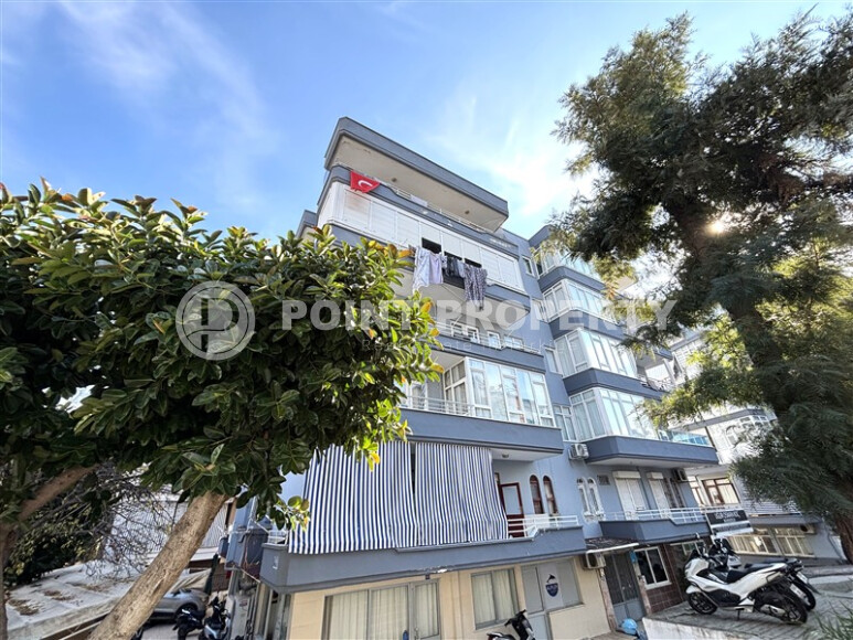 Spacious apartment 80 m² with separate kitchen in the center of Alanya-id-9054-photo-11