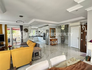 Триплекс - вилла 4+1 в шаговой доступности от моря в Кестеле-id-9055-фото-3