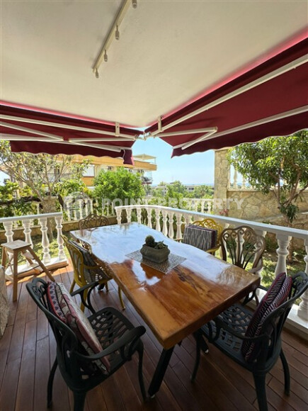 Триплекс - вилла 4+1 в шаговой доступности от моря в Кестеле-id-9055-фото-15