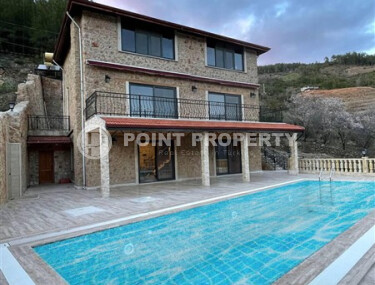 Luxury villa 250 m² with a plot of 840 m² in Dimcay area-id-9075-photo-1