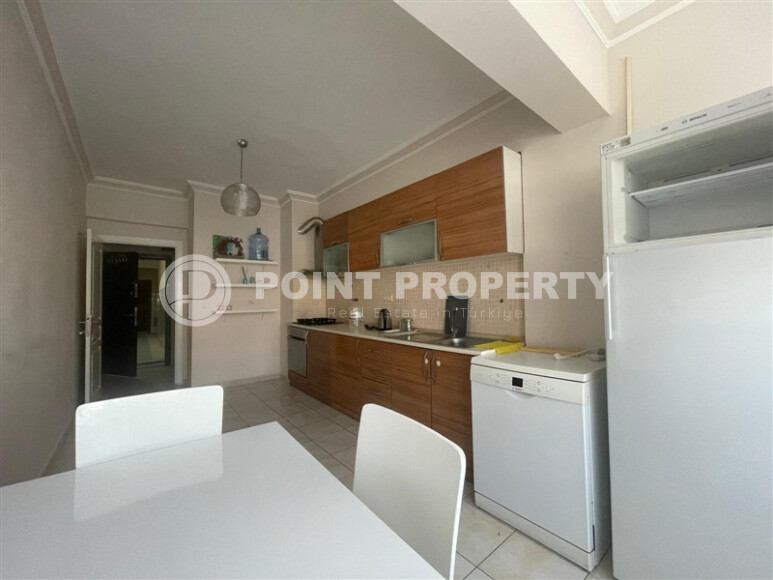 Spacious apartment 120 m² with separate kitchen in the center of Alanya-id-9082-photo-4