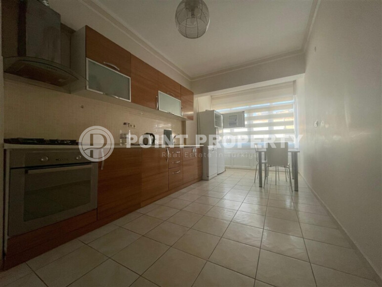 Spacious apartment 120 m² with separate kitchen in the center of Alanya-id-9082-photo-5
