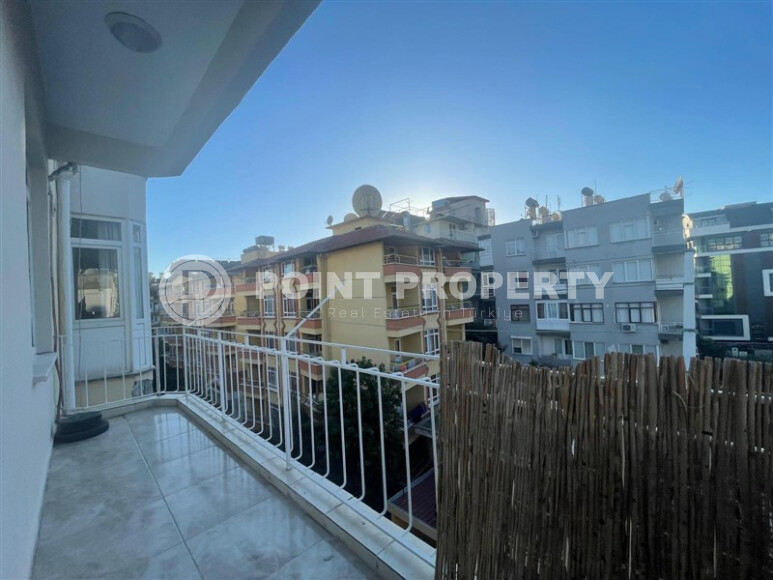 Spacious apartment 120 m² with separate kitchen in the center of Alanya-id-9082-photo-10