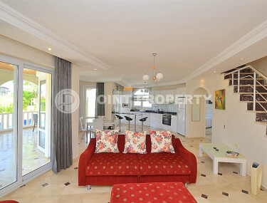 Spacious duplex villa of 230 m² with a plot of 700 m² in the Mahmutlar area-id-9086-photo-4