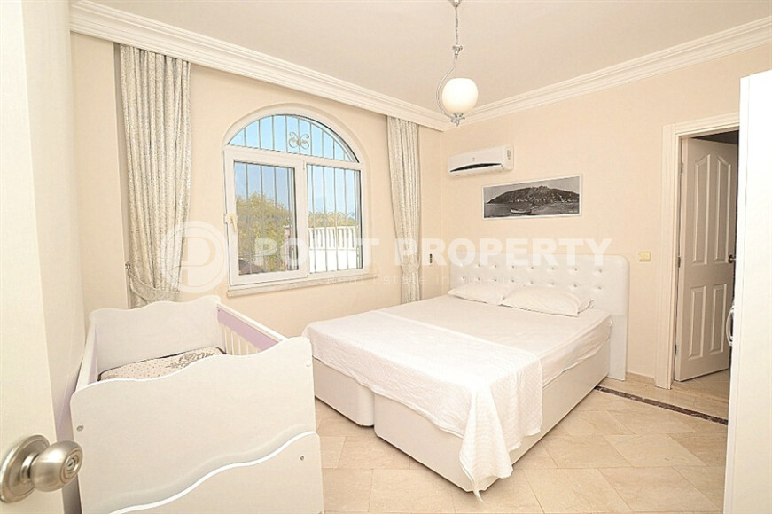 Просторная дуплекс-вилла 230 м² с участком 700 м² в районе Махмутлар-id-9086-фото-6