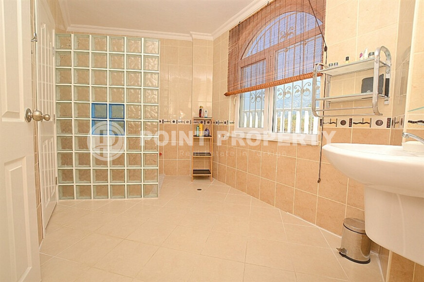 Просторная дуплекс-вилла 230 м² с участком 700 м² в районе Махмутлар-id-9086-фото-12