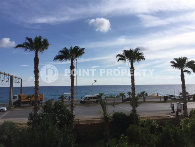 Spacious apartment 140 m² on the first coastline in the Tosmur area-id-9088-photo-2