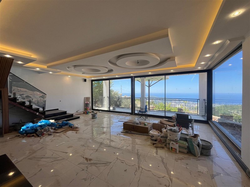 Duplex - 200 m² villa with stunning sea views in Gözükücüklu, Alanya-id-9089-photo-4