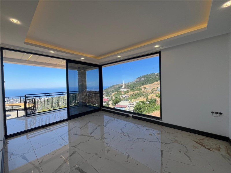 Duplex - 200 m² villa with stunning sea views in Gözükücüklu, Alanya-id-9089-photo-5