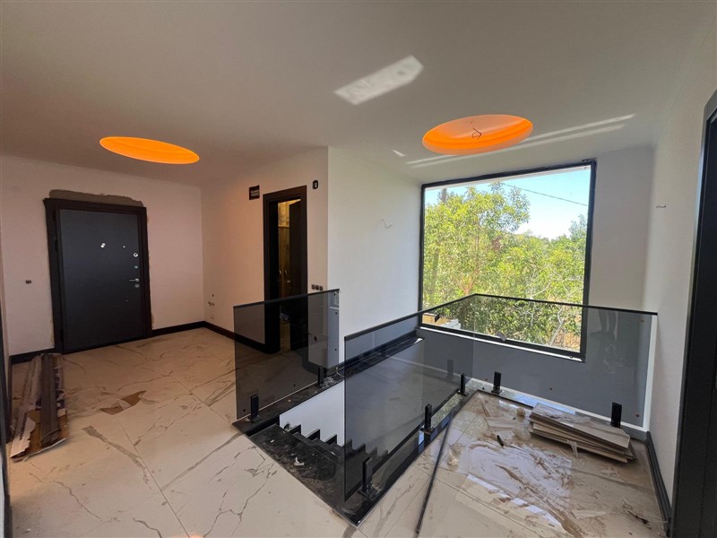 Duplex - 200 m² villa with stunning sea views in Gözükücüklu, Alanya-id-9089-photo-7