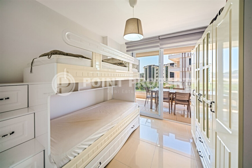 Inexpensive three-room apartment in Demirtas with furniture-id-9093-photo-8