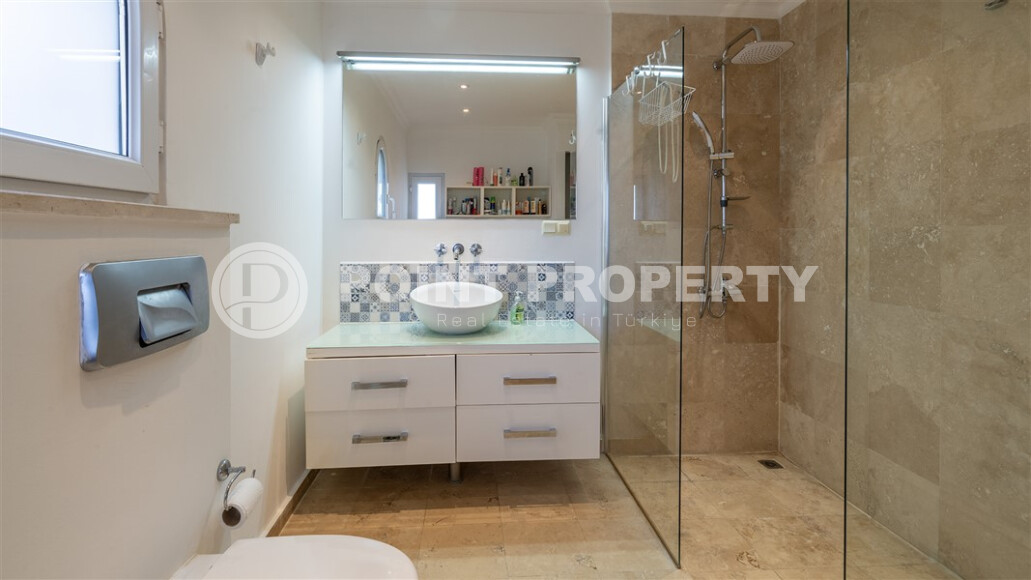 Добротная квартира в Джикджилли с ВНЖ и красивым видом на море-id-9116-фото-9