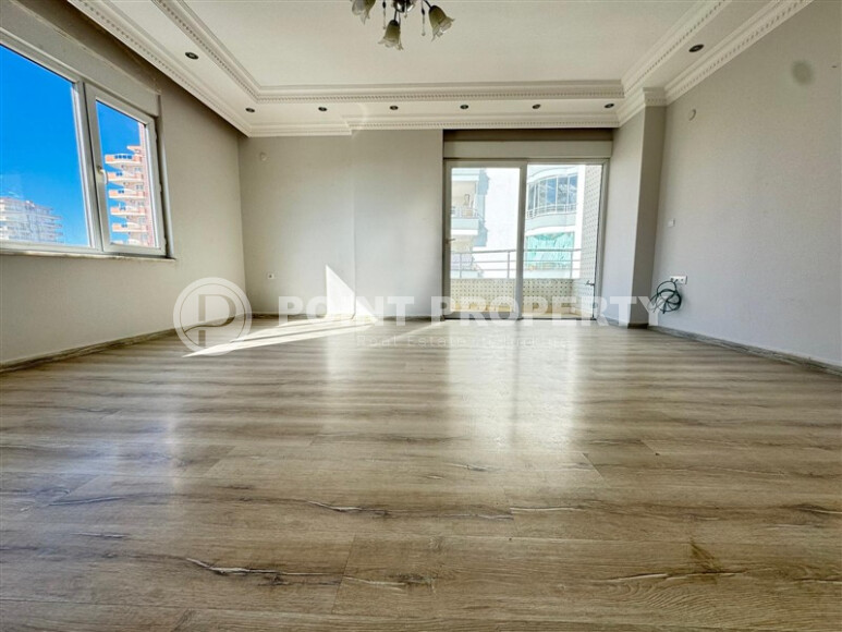 Spacious apartment 110 m² with separate kitchen and sea view in Mahmutlar-id-9126-photo-2