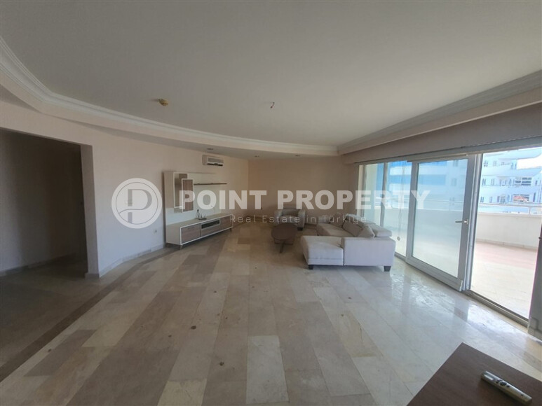 Апартаменты в масштабном проекте Махмутлара в 500 метрах от моря-id-9131-фото-3