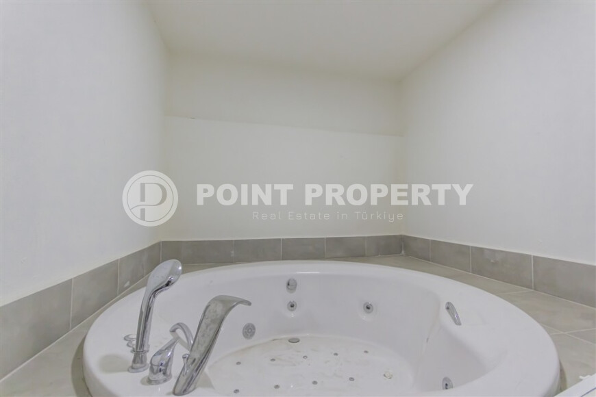 Квартира в новом доме с 2 спальнями, с мебелью и техникой 90кв.м.-id-9132-фото-22