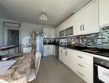 Spacious apartment 165 m² in Tosmur, residence permit and citizenship-id-9155-photo-2