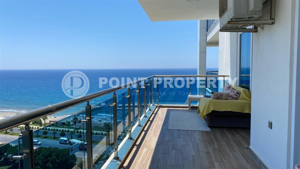 Apartment with sea view on the first line, 55 m², Mahmutlar-id-9183-photo-1