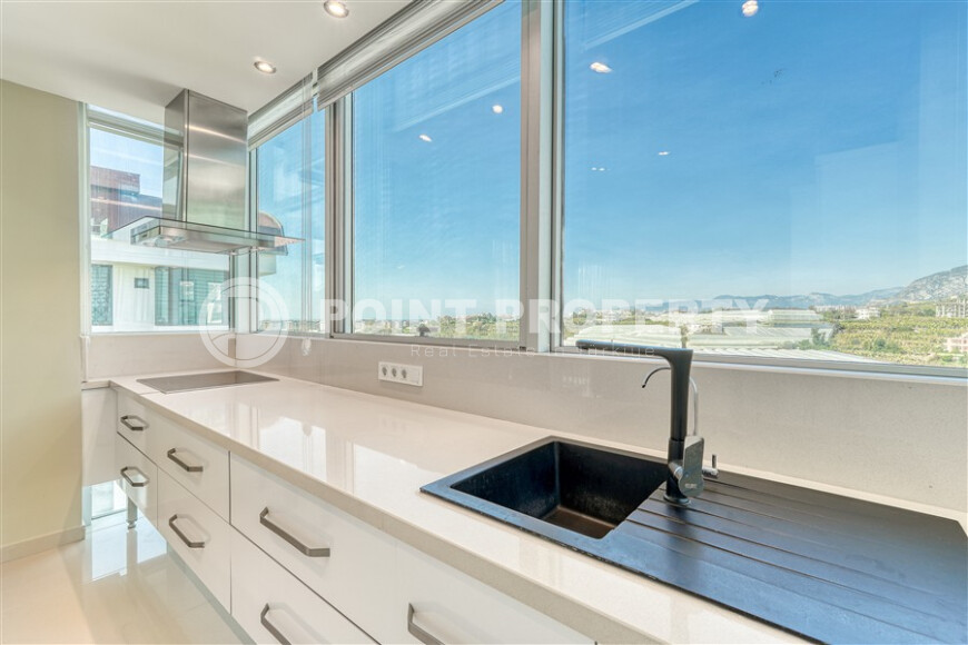 Светлая квартира 2+1 с панорамными видами в районе Каргыджак-id-9190-фото-2