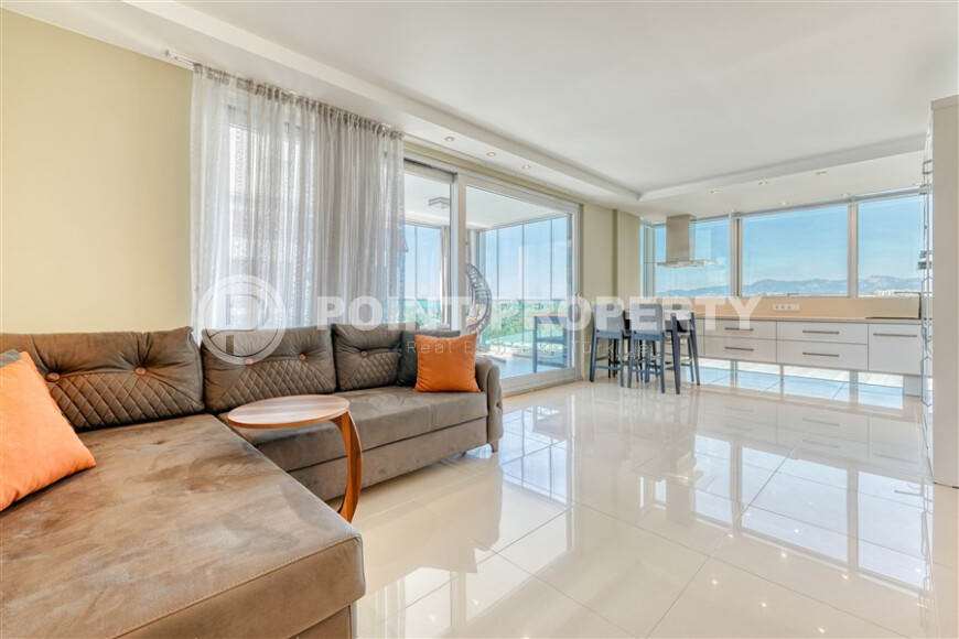 Светлая квартира 2+1 с панорамными видами в районе Каргыджак-id-9190-фото-3