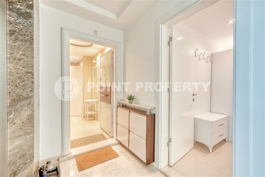 Светлая квартира 2+1 с панорамными видами в районе Каргыджак-id-9190-фото-9