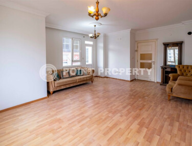 Просторная квартира 130 м² в Махмутларе, отдельная кухня-id-9204-фото-3