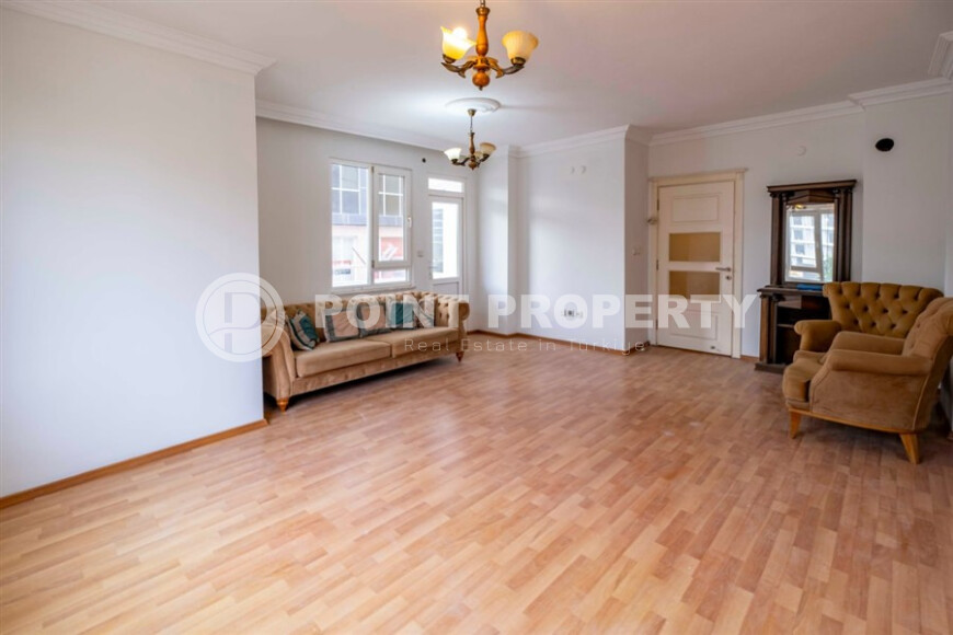 Просторная квартира 130 м² в Махмутларе, отдельная кухня-id-9204-фото-3