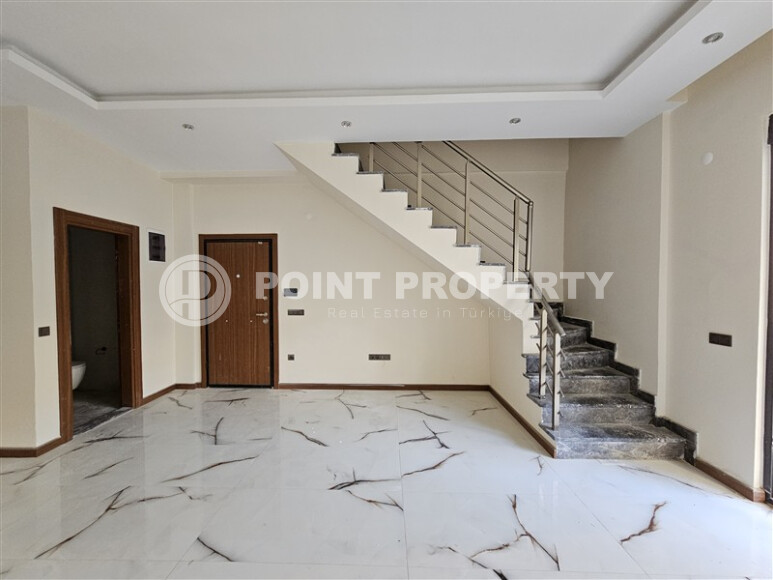 Просторный дублекс с личным садом  в новом доме в тихом районе Хасбахче-id-9205-фото-8