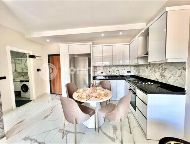 Недорогая квартира 1+1 с новой мебелью и дизайнерским ремонтом в районе Каргыджак-id-9220-фото-3