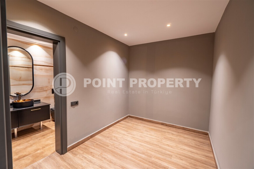 Шикарная вилла вблизи моря с возможностью получения гражданства Турции-id-9241-фото-14