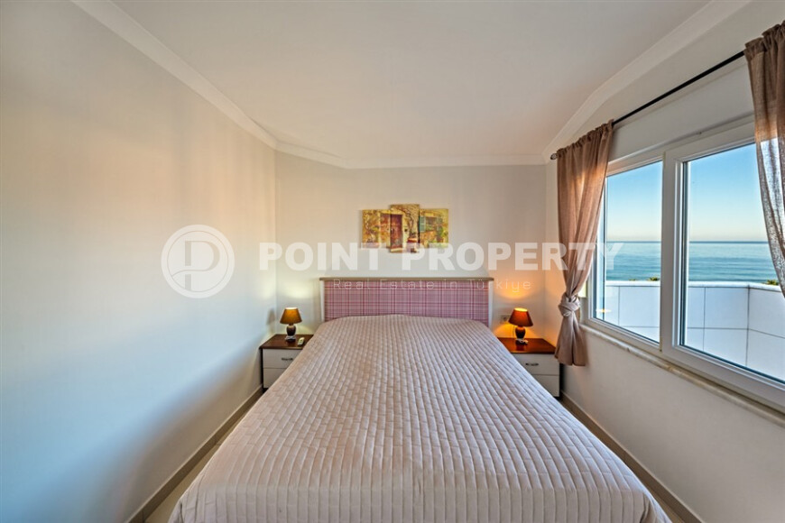 Светлый и просторный дуплекс 130 м² в 100 метрах от моря в районе Кестель-id-9251-фото-9