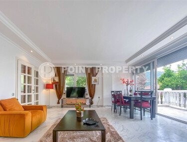 Прекрасная вилла с садом 150 м² в районе Тепе-id-9285-фото-1