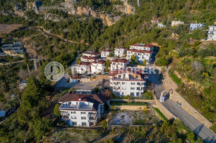 Просторная триплекс-вилла 220 м² в комплексе вилл в районе Бекташ, Аланья-id-9286-фото-2