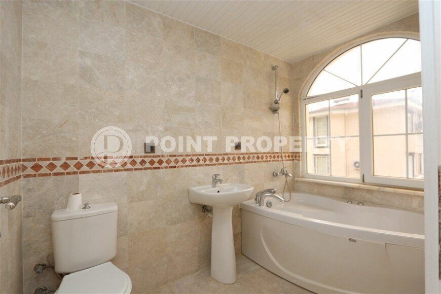 Просторная триплекс-вилла 220 м² в комплексе вилл в районе Бекташ, Аланья-id-9286-photo-22