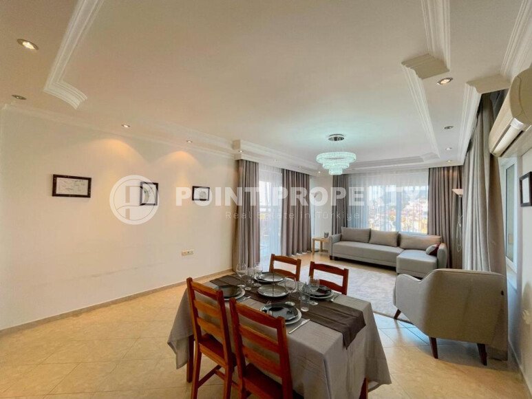 Spacious apartment 115 m² in the center of Alanya with sea view and residence permit-id-9052-photo-2