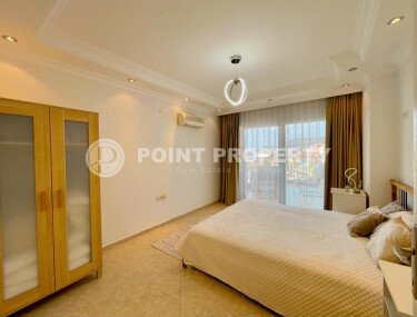 Spacious apartment 115 m² in the center of Alanya with sea view and residence permit-id-9052-photo-5